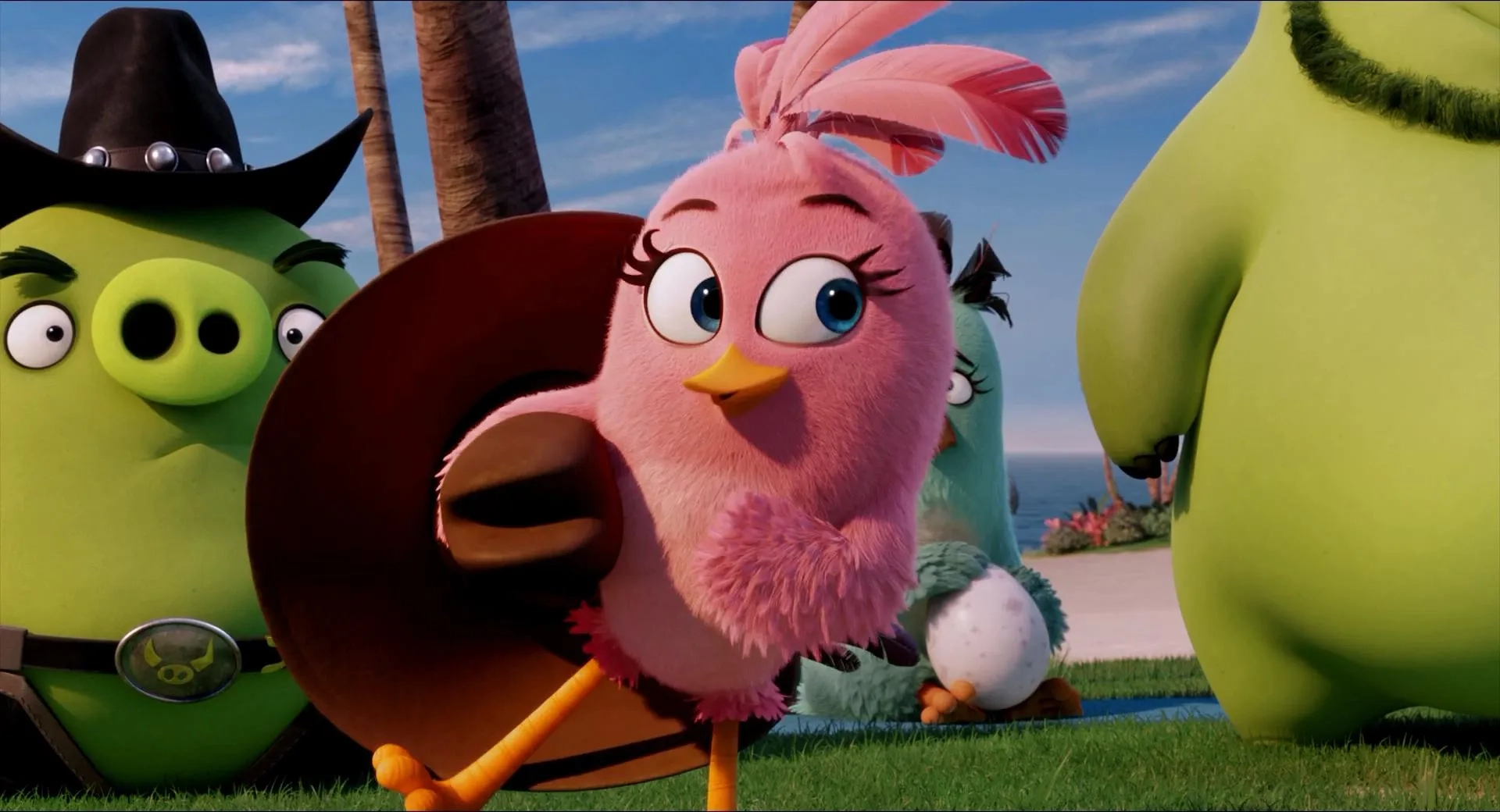 Bill Hader, Kate McKinnon, and Blake Shelton in The Angry Birds Movie (2016)