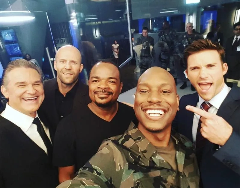 Kurt Russell, Jason Statham, F. Gary Gray, Tyrese Gibson, and Scott Eastwood in The Fate of the Furious (2017)