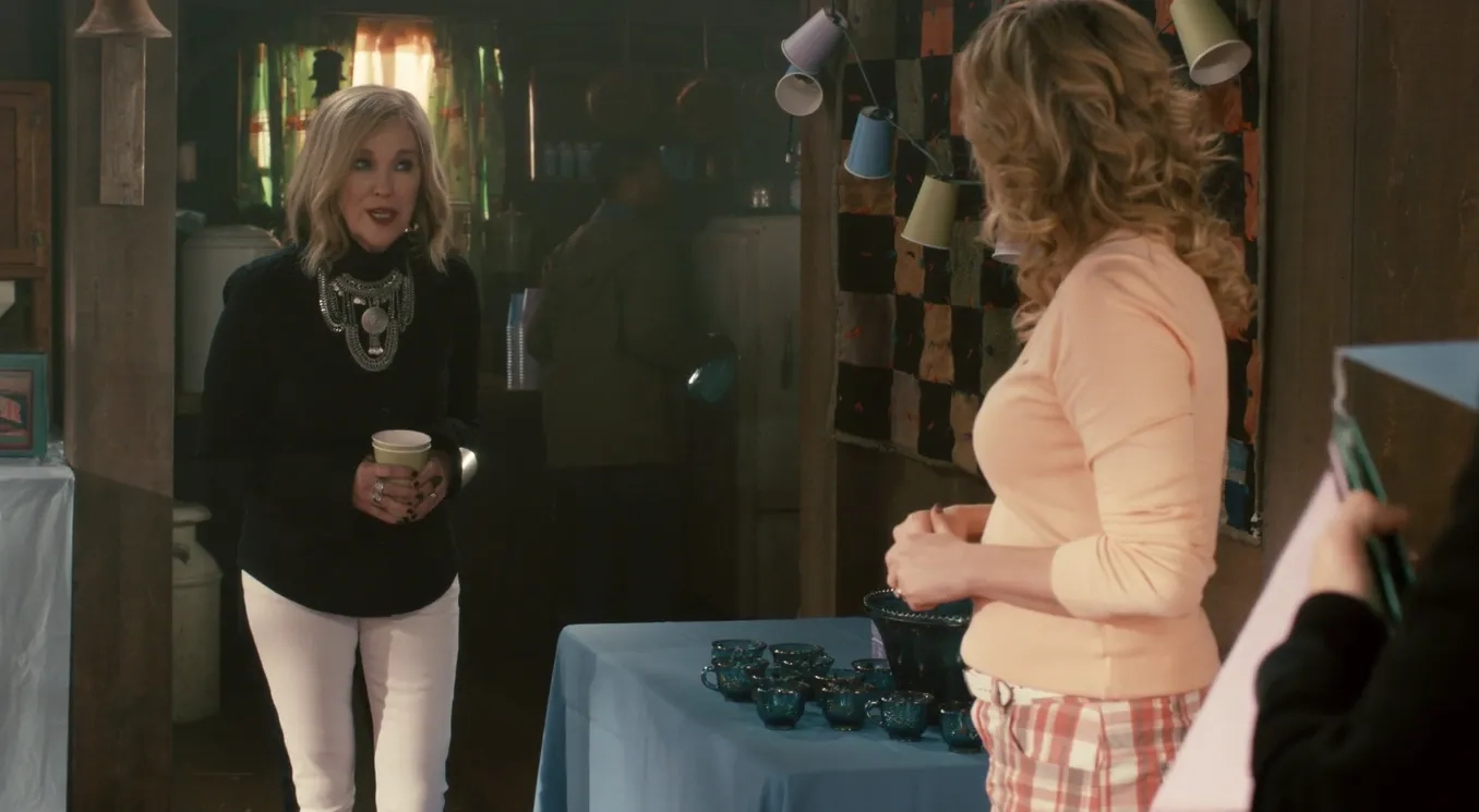 Catherine O'Hara and Jennifer Robertson in Schitt's Creek (2015)