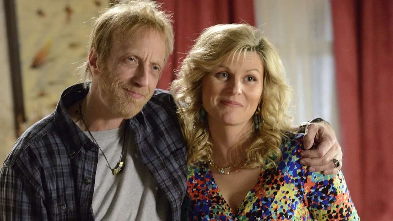 Chris Elliott and Jennifer Robertson in Schitt's Creek (2015)