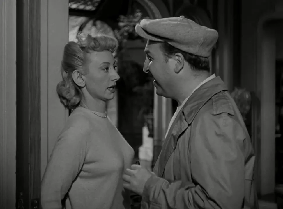 Victoria Horne and Jesse White in Harvey (1950)