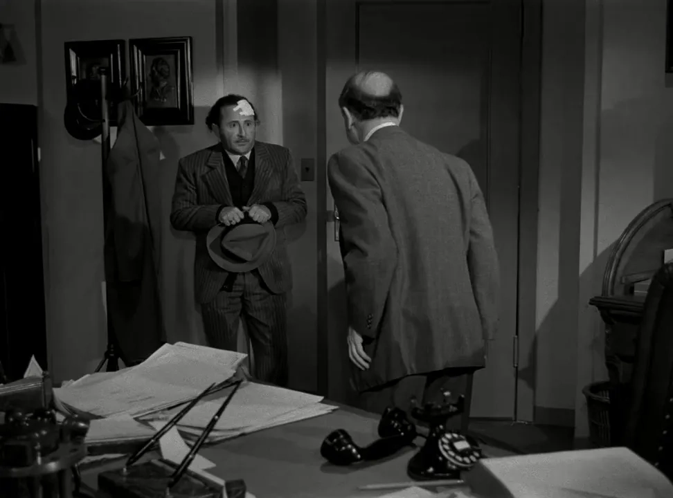 Sam Wolfe and William H. Lynn in Harvey (1950)