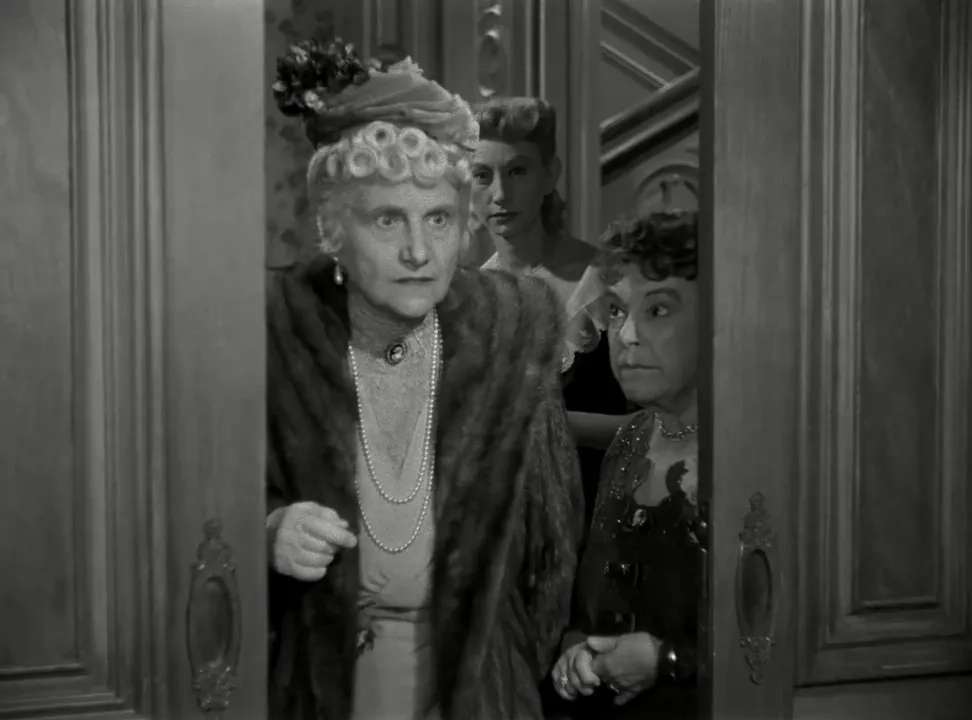 Victoria Horne, Josephine Hull, and Grace Mills in Harvey (1950)