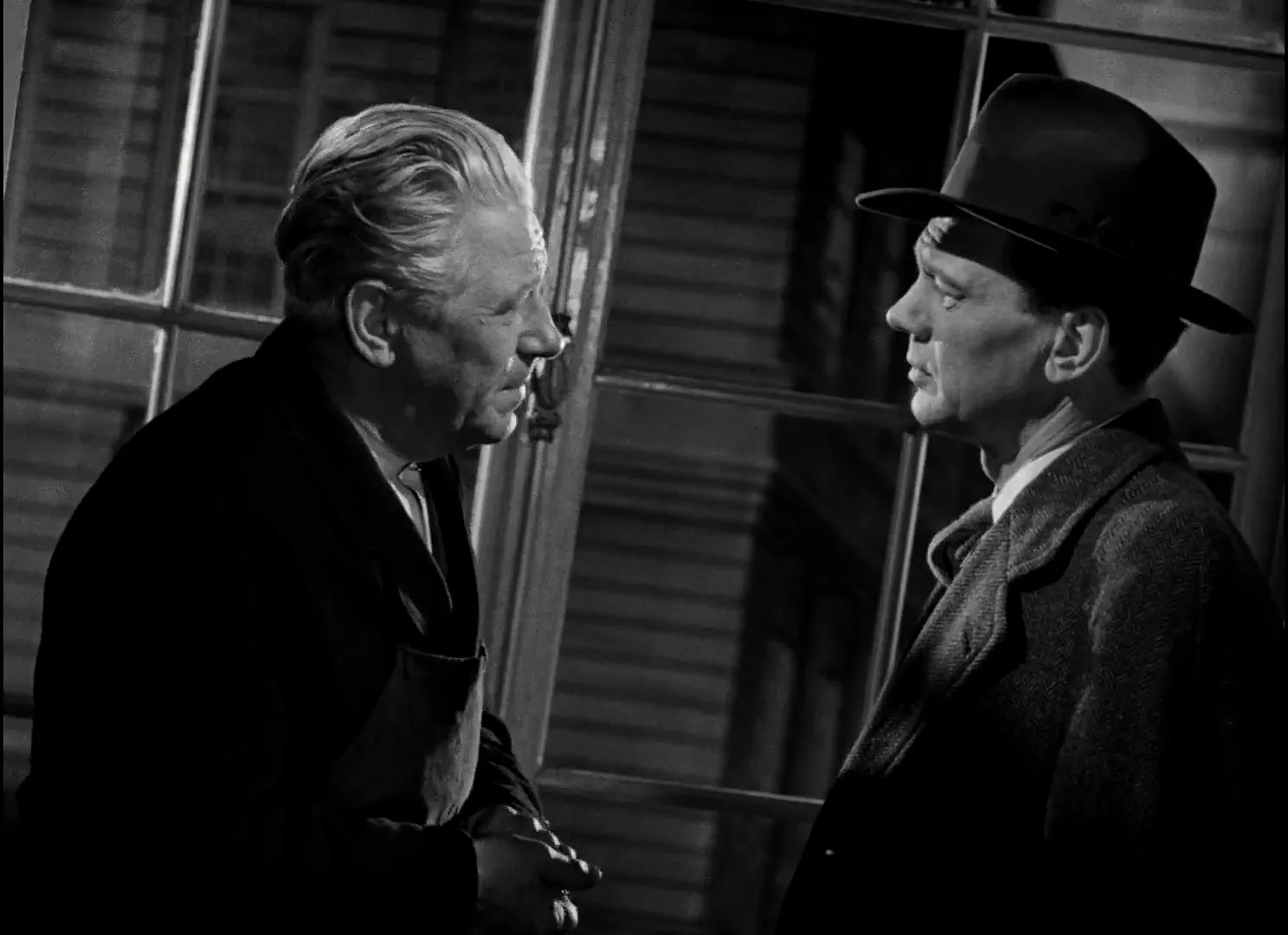 Joseph Cotten and Paul Hörbiger in The Third Man (1949)