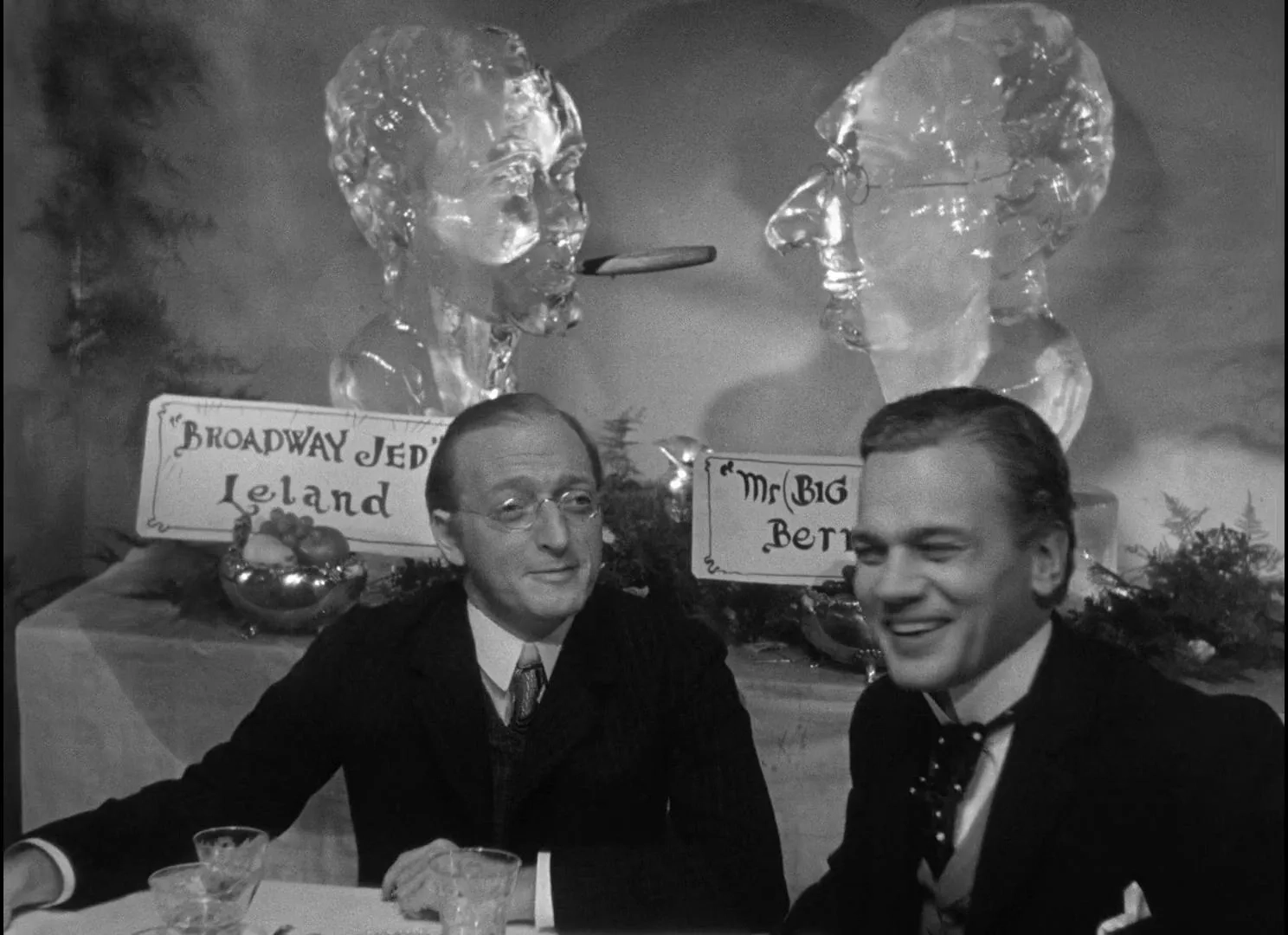 Joseph Cotten and Everett Sloane in Citizen Kane (1941)