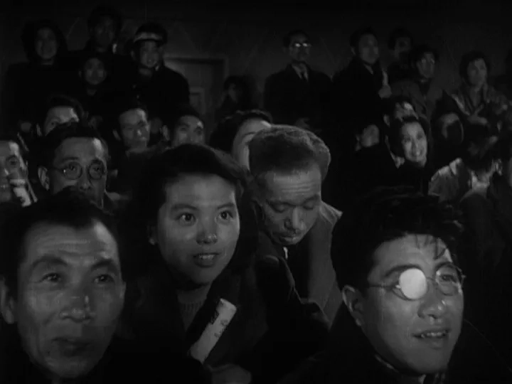 Miki Odagiri and Takashi Shimura in Ikiru (1952)