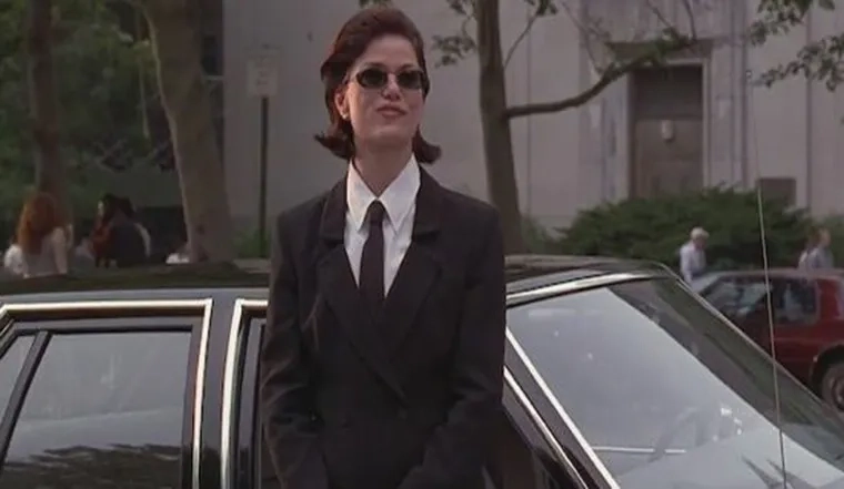 Linda Fiorentino in Men in Black (1997)