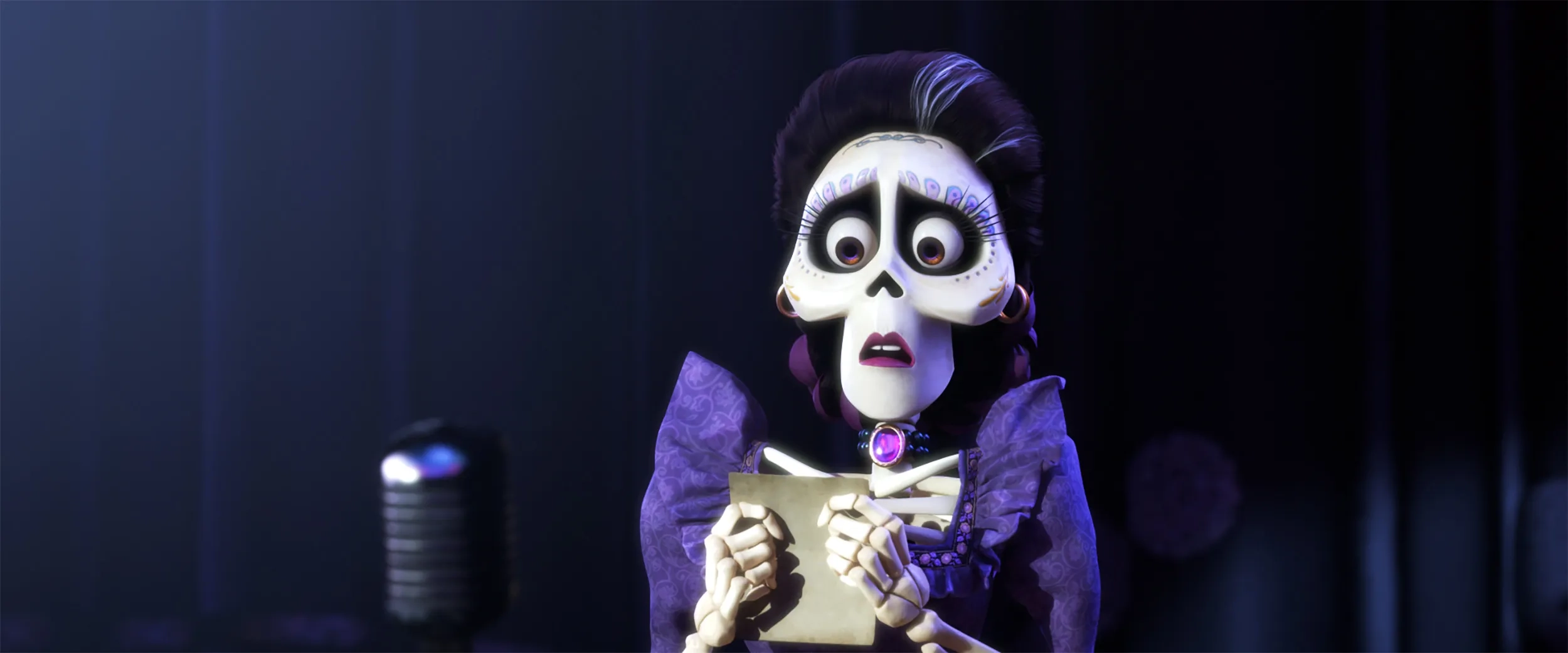 Alanna Ubach in Coco (2017)