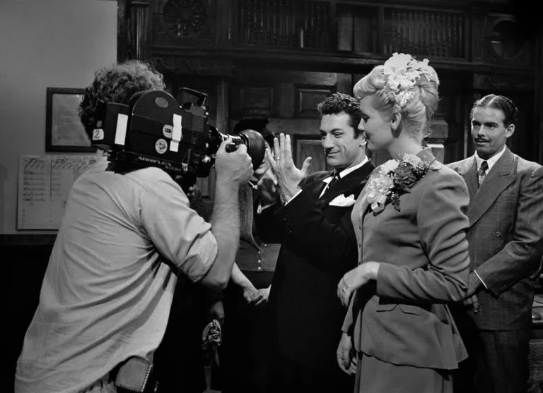 Robert De Niro, Cathy Moriarty, and Michael Chapman in Raging Bull (1980)