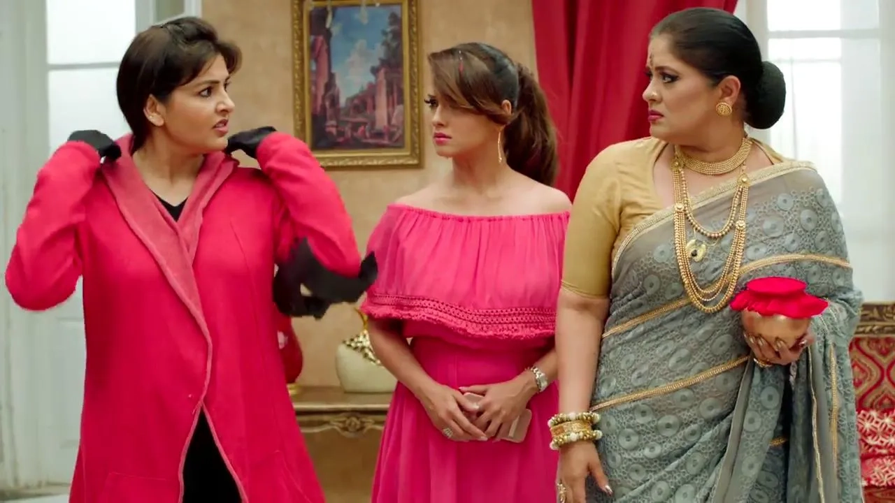 Sudha Chandran, Pyumori Mehta, and Adaa Khan in Naagin (2015)