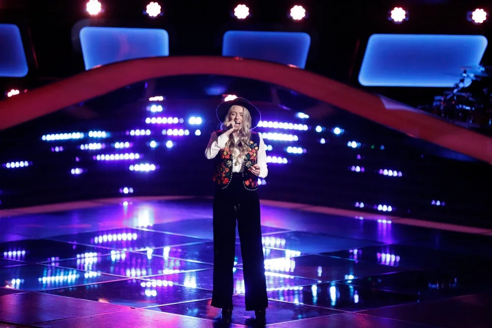 Darby Walker in The Voice (2011)