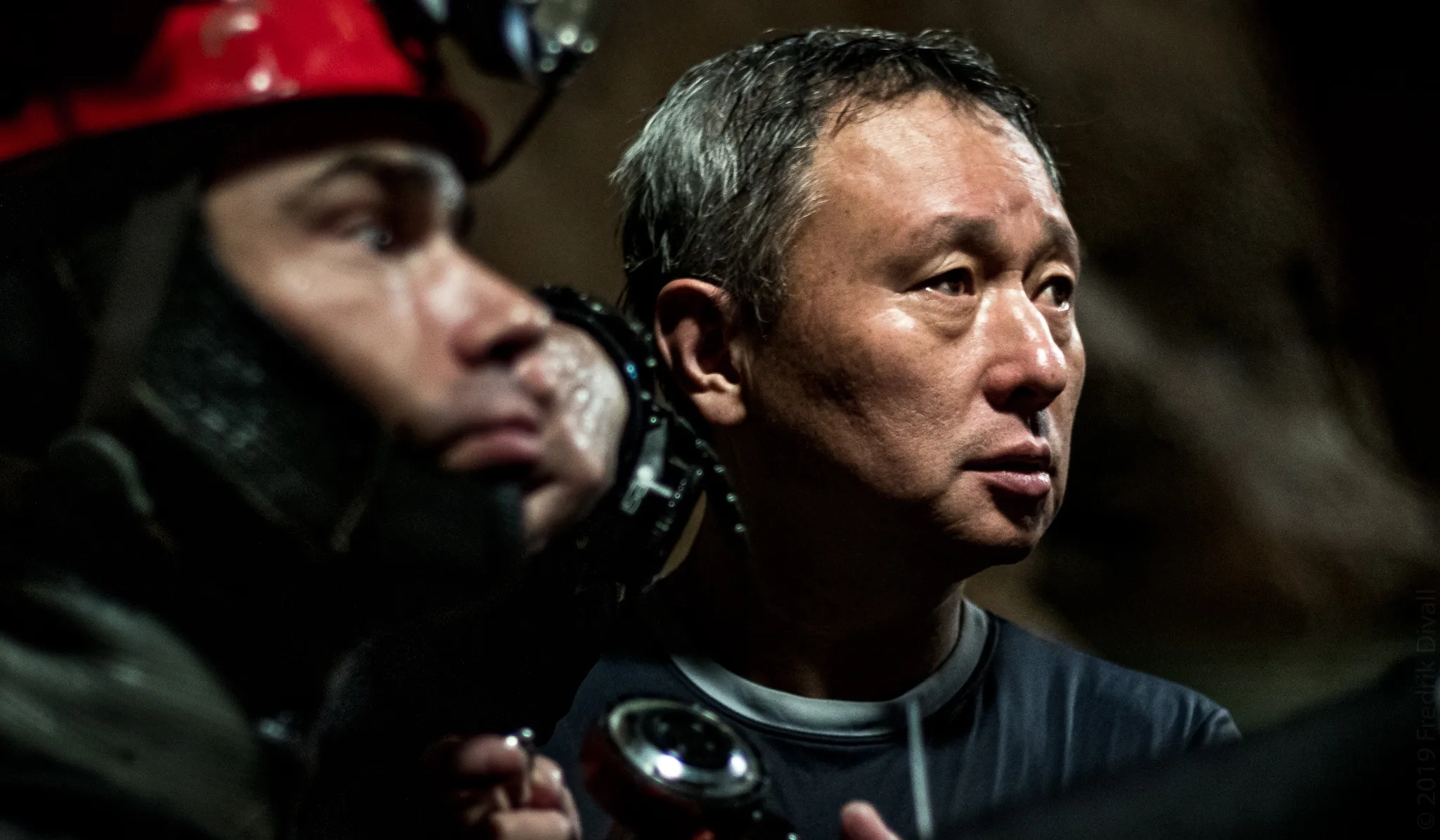 Tan Xiaolong and Lawrence de Stefano in The Cave (2019)