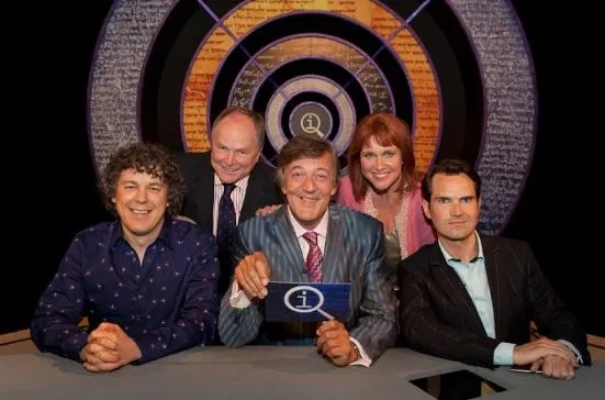 Stephen Fry, Clive Anderson, Jimmy Carr, Alan Davies, and Jan Ravens in QI (2003)