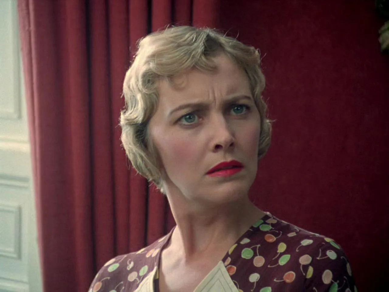 Julia Chambers in Poirot (1989)