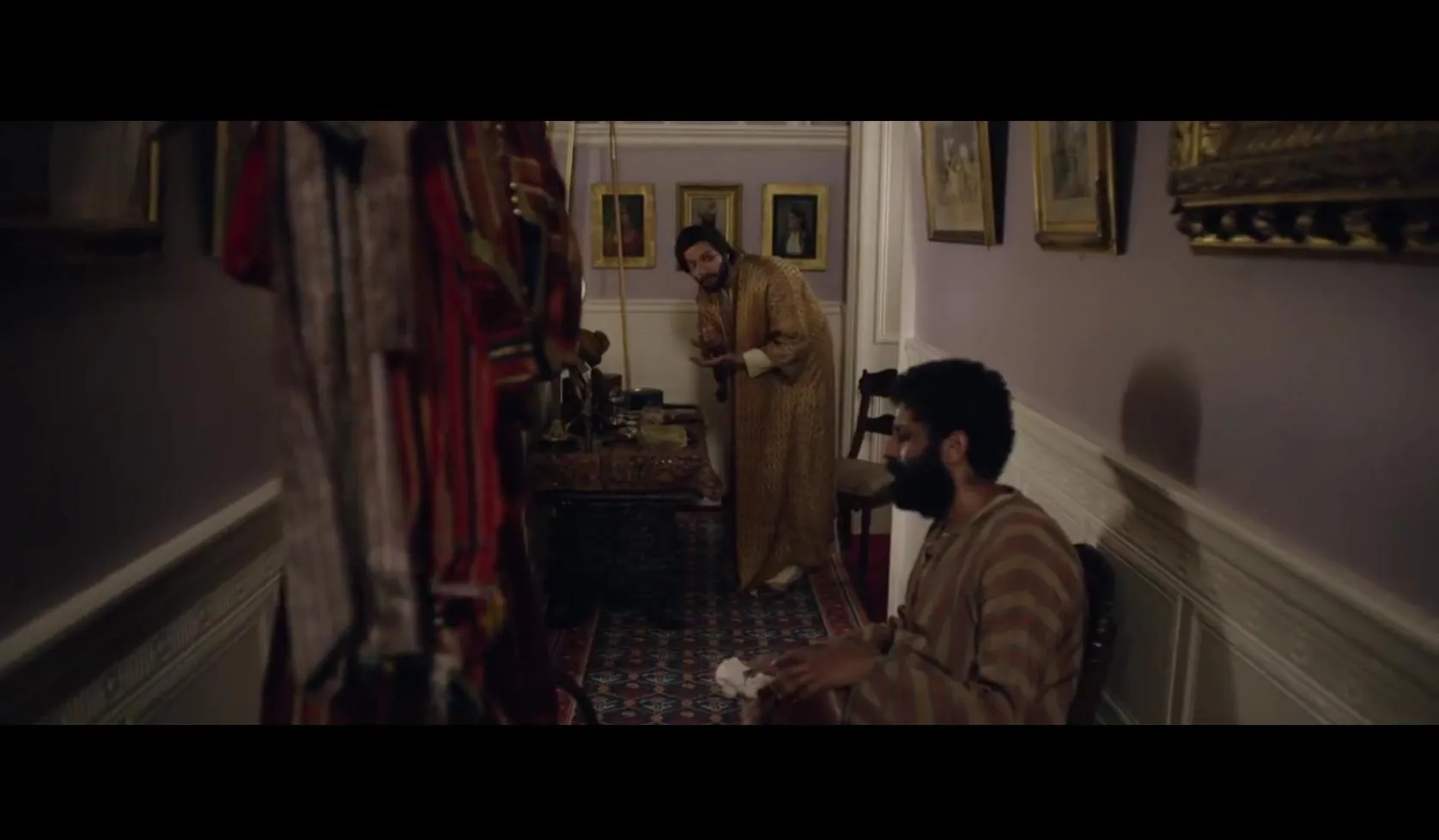 Adeel Akhtar and Ali Fazal in Victoria & Abdul (2017)