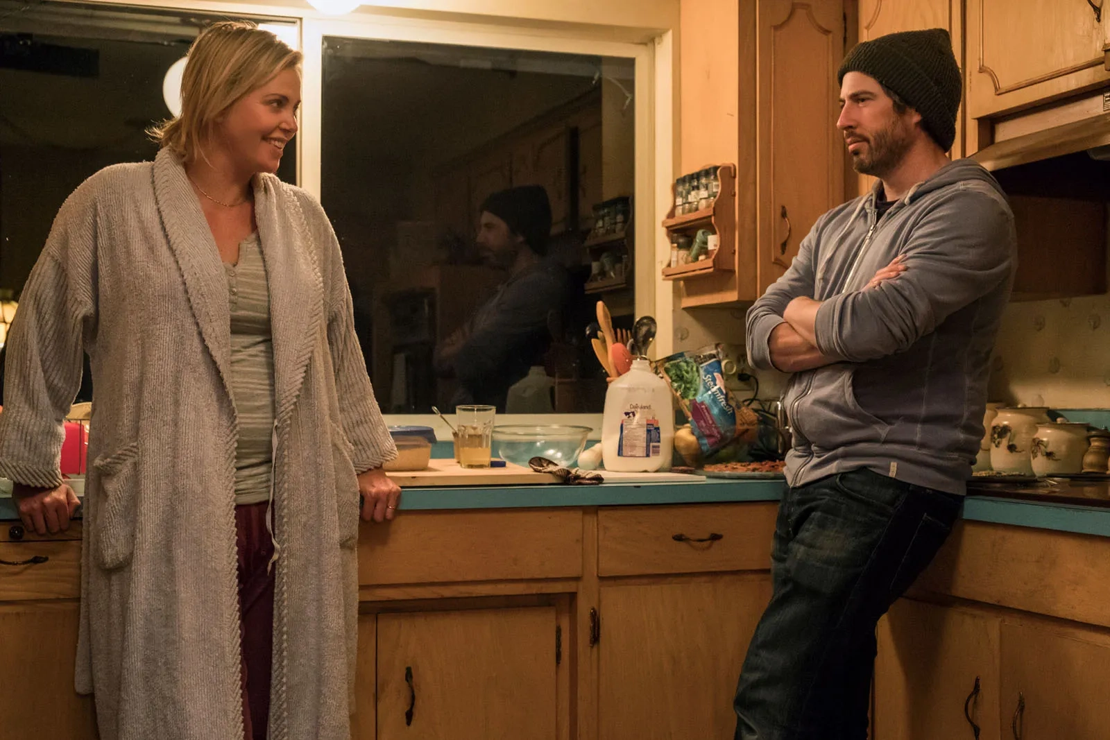 Charlize Theron and Jason Reitman in Tully (2018)