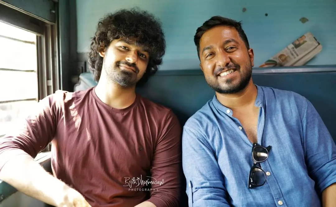 Vineeth Sreenivasan and Pranav Mohanlal in Hridayam (2022)