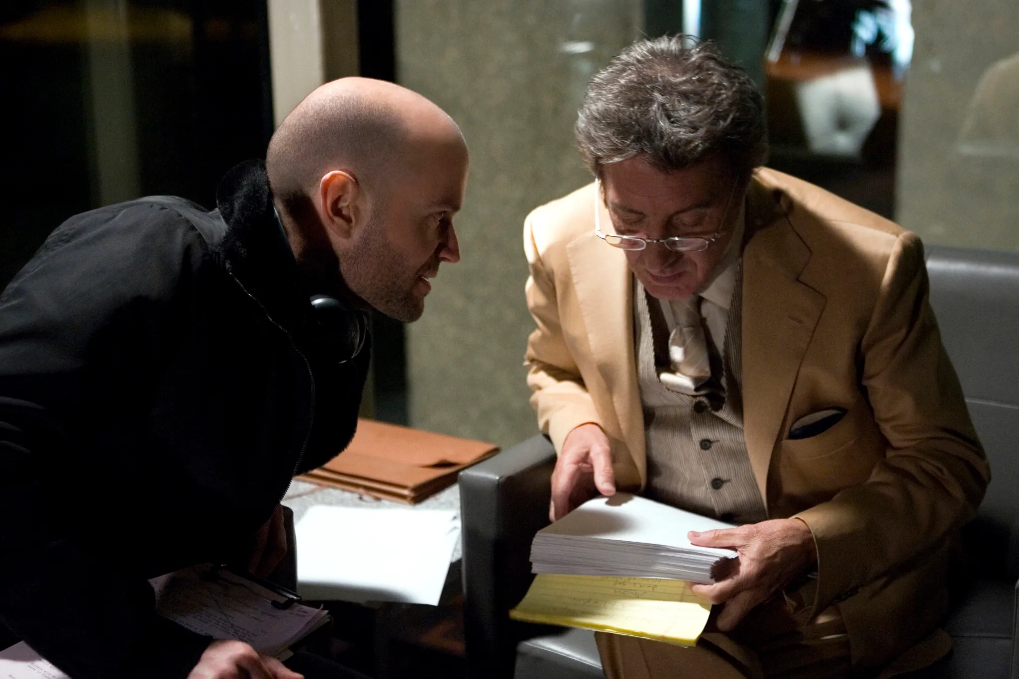 Dustin Hoffman and Marc Forster in Stranger Than Fiction (2006)