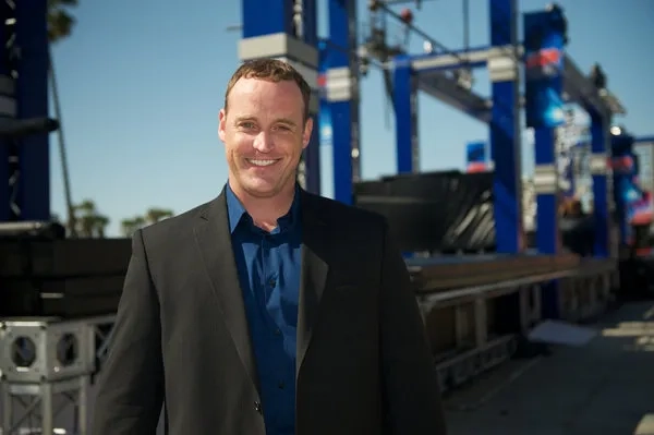 Matt Iseman in American Ninja Warrior (2009)