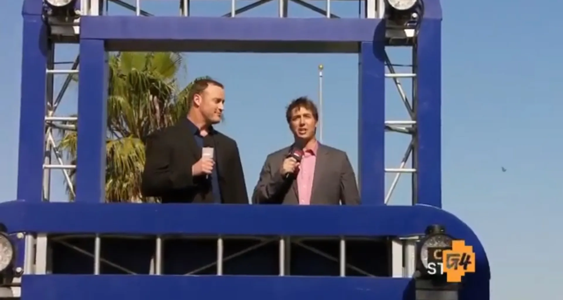 Jonny Moseley and Matt Iseman in American Ninja Warrior (2009)