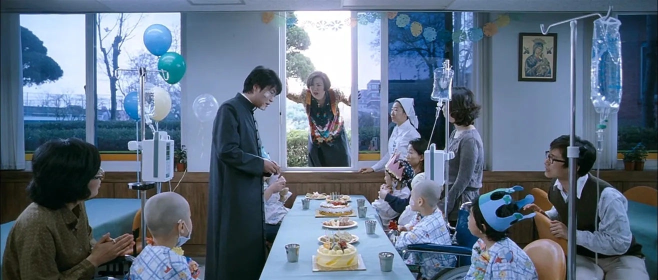 Song Kang-ho and Kim Hae-sook in Thirst (2009)