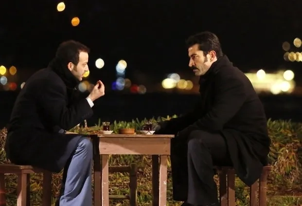 Kenan Imirzalioglu and Riza Kocaoglu in Karadayi (2012)